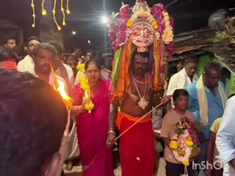 ಕಡೂರು: ಎಂಎಲ್ಸಿಯಾದ ಬಳಿಕ ಮೊದಲ ಬಾರಿಗೆ ಗ್ರಾಮಕ್ಕೆ ಆಗಮಿಸಿದ ಗಾಯಿತ್ರಿ ಶಾಂತೇಗೌಡರಿಗೆ ದೇವನೂರಲ್ಲಿ ಭರ್ಜರಿ ಸ್ವಾಗತ.!