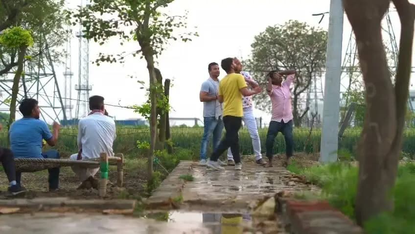 जलस्तर में कमी के दौरान निम्नलिखित सावधानियां बरतें।
बाढ़ का पानी घटने के बाद भी सतर्क रहें और प्रशासन द्वारा जारी दिशा-निर्देशों का पालन करें।
सुरक्षित रहें, सतर्क रहें।