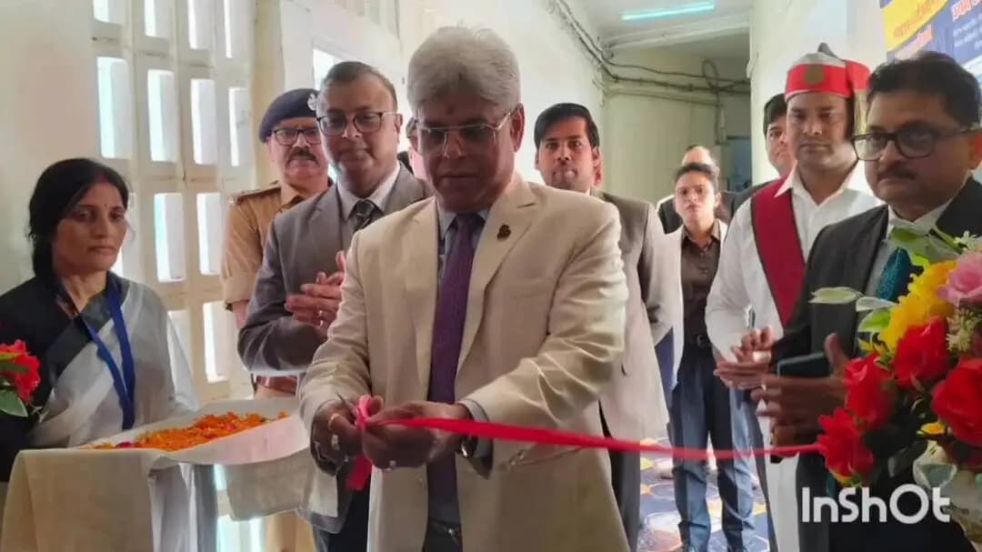 बलिया: बलिया में राष्ट्रीय लोक अदालत में हजारों मामलों के निस्तारण से वादकारियों को मिली राहत
