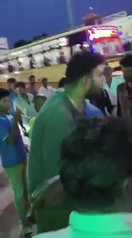 திருவாடனை: தொண்டியில் அரசுப் பேருந்து ஓட்டுநர் மீது தாக்குதல்: வீடியோ எடுத்தவரிடம் காவல் ஆய்வாளர் தள்ளுமுள்ளு