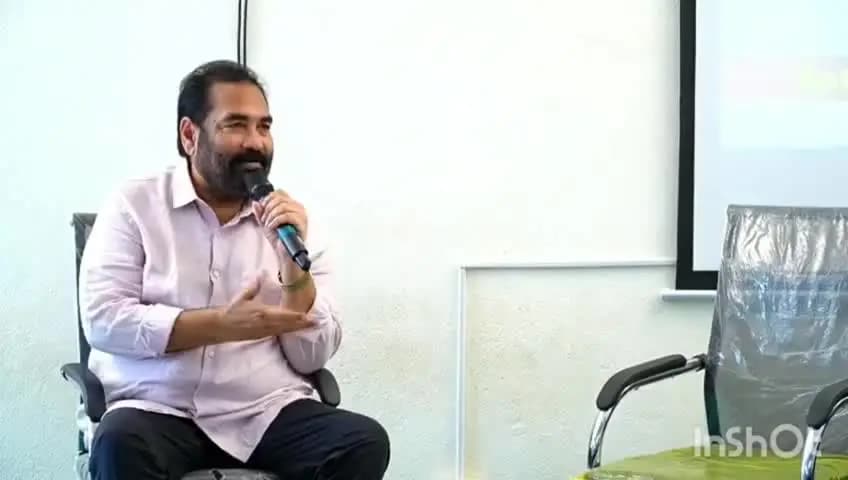 శ్రీ పొట్టి శ్రీరాములు నెల్లూరు: విద్యార్థులు అడగగానే పాటపాడి అలరించిన నెల్లూరు రూరల్ ఎమ్మెల్యే కోటంరెడ్డి శ్రీధర్ రెడ్డి