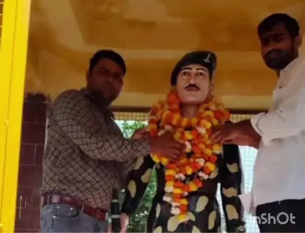 रूपवास: शहीद सरमन सिंह को पुण्यतिथि पर नमन, प्रतिमा पर पुष्प अर्पित कर बलिदान को किया याद