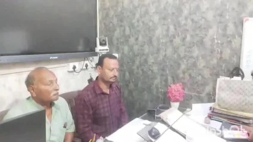 जोगापट्टी: योगापट्टी अंचल कार्यालय में जनता दरबार: भूमि विवाद के मामलों का हुआ निष्पादन
