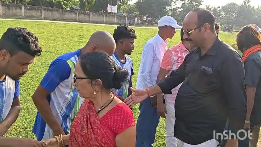 उदाकिशुनगंज: अंतर महाविद्यालय फुटबॉल प्रतियोगिता संपन्न, महिला वर्ग में केपी कॉलेज और पुरुष वर्ग में टीपी कॉलेज ने मारी बाजी