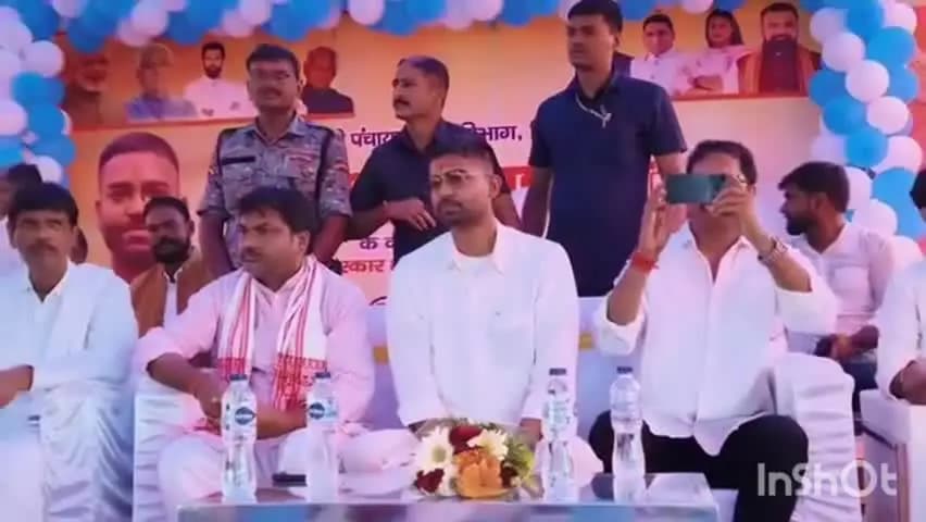 गिधौर: धमना पंचायत सरकार भवन का उद्घाटन पंचायती राज मंत्री ने किया