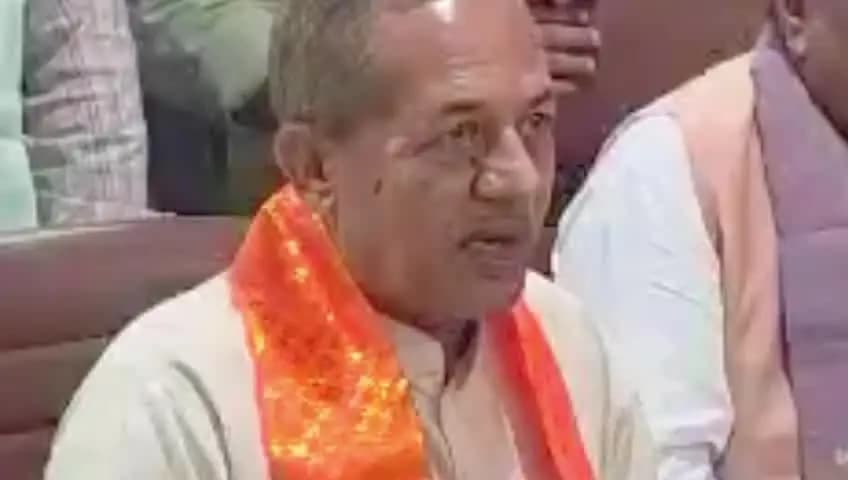 शाहाबाद: संत शिरोमणि ने भाजपा के पश्चिमी उत्तर प्रदेश के अध्यक्ष नहीं, सपा प्रमुख पर निशाना साधते हुए कहा- यूपी में बनेगी फिर से सरकार