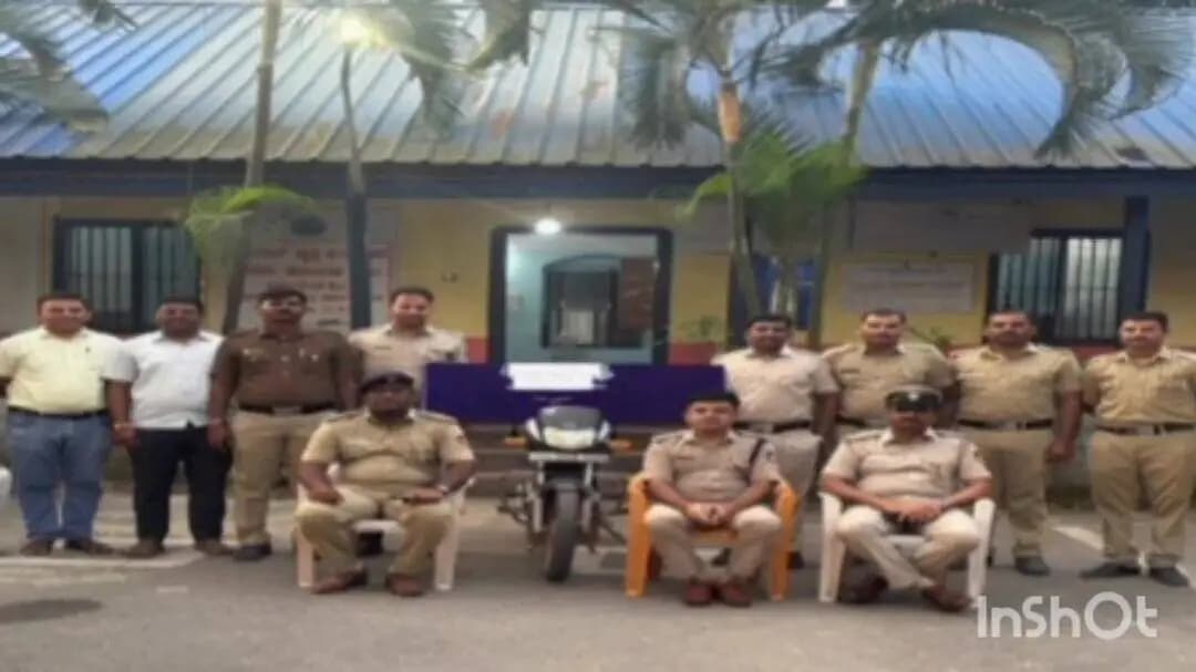 ಹಳಿಯಾಳ: ಹಂಪಿಹೊಳಿ ಯಲ್ಲಿ ಒಂಟಿ ಯಾಗಿದ್ದ ವೃದ್ಧೆಯ ಬಂಗಾರದ ಸರ್ ಕಿತ್ತುಕೊಂಡಿದ್ದ ಆರೋಪಿಗಳ ಬಂಧನ
