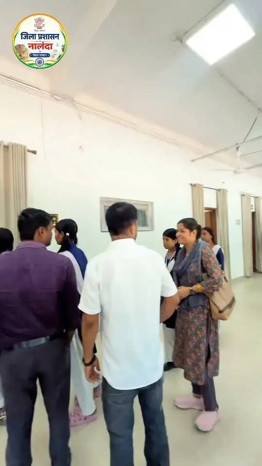 नालंदा प्रशासन की अनूठी पहल: 'बेटी बचाओ बेटी पढ़ाओ' योजना के तहत डीएम ने छात्राओं के साथ किया सीधा संवाद
Samrat Choudhary CMO Bihar
Information & Public Relations Department, Government of Bihar
Bihar Education Department
ICDS Directorate Bihar