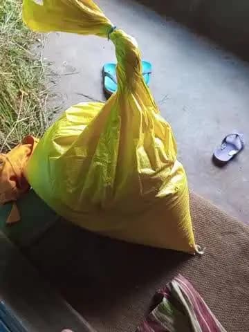 आप देख सकते हैं कि 3 महीने का चावल 20 किलो ग्राहक को दिया गया है। दुकान संचालक पहले फिंगर लगवाता फिर दुसरे महीने में वित