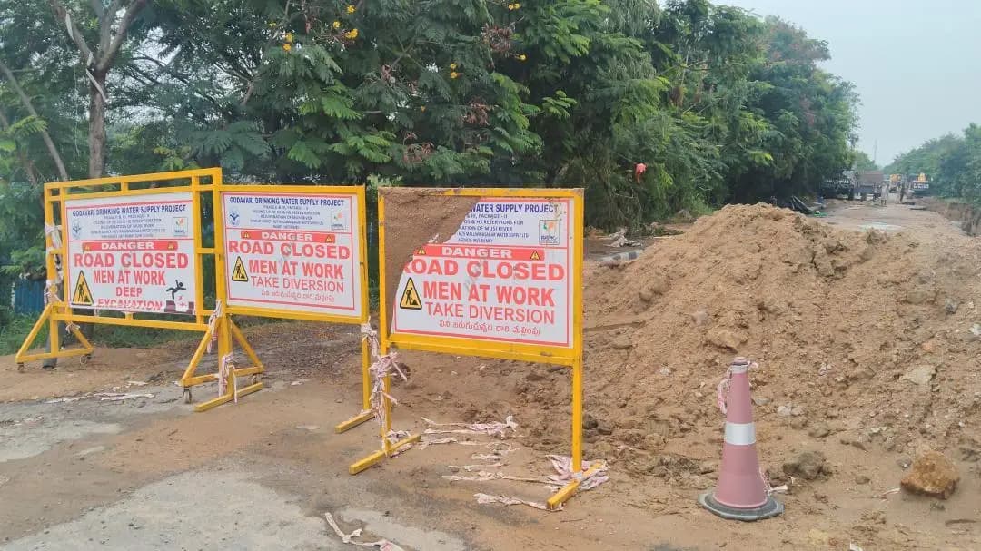 అమీన్పూర్: కిష్టారెడ్డిపేట ఓఆర్ఆర్ సర్వీస్ రోడ్ మూసివేత - వాహనదారులకు హెచ్చరిక