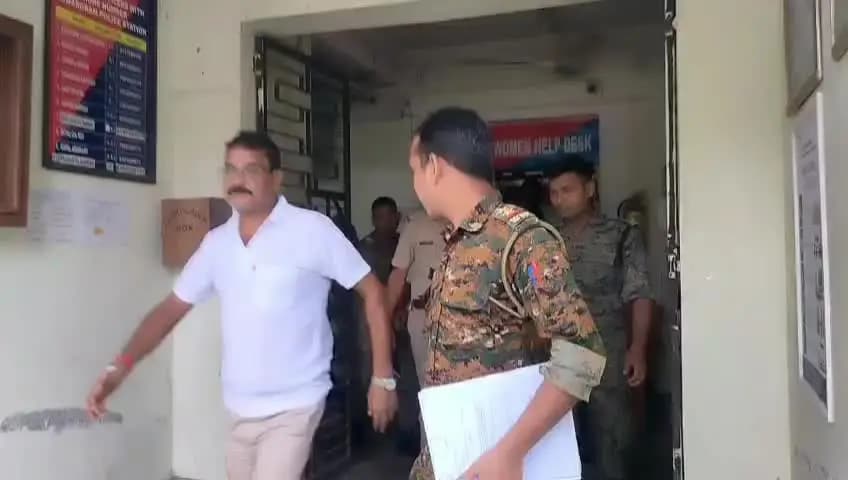 কুমারগ্রাম: কুমারগ্রামে নাবালিকাকে শ্লীলতাহানির অভিযোগে ধৃত INTTUC-র প্রাক্তন ব্লক সভাপতিকে আদালতে পাঠাল পুলিশ