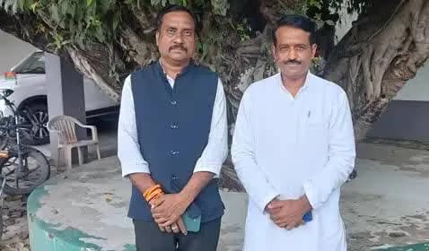 पीलीभीत विधानसभा में लंबे समय तक कार्य करने वाले श्री रोहित गंगवार जी आज भाजपा छोड़कर हमारे साथ आ गए।
PDA जिंदाबाद..