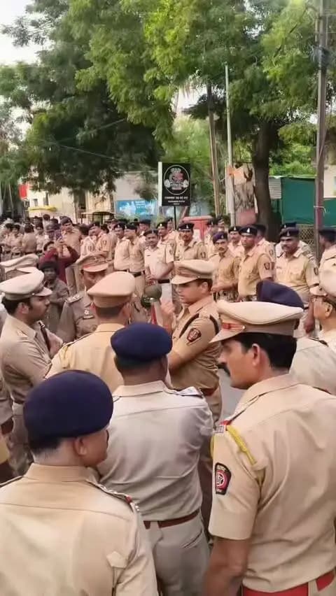 🚨 अकोला पोलीस दल कावड पालखी बंदोबस्त करिता सज्ज!🚔
🚨अकोला पोलीस 🚨
सेवेत सदैव तत्पर!
#AKOLAPOLICE #MaharashtraPolice #Police #Seva #Bandobast IPS Tranding PoliceAkola