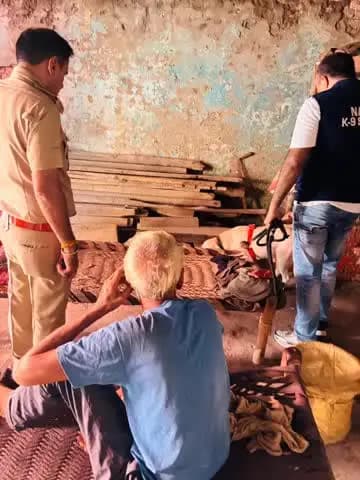 बहादुरगढ़: डॉग स्क्वाड की मदद से डिघल गांव में चला सघन सर्च अभियान