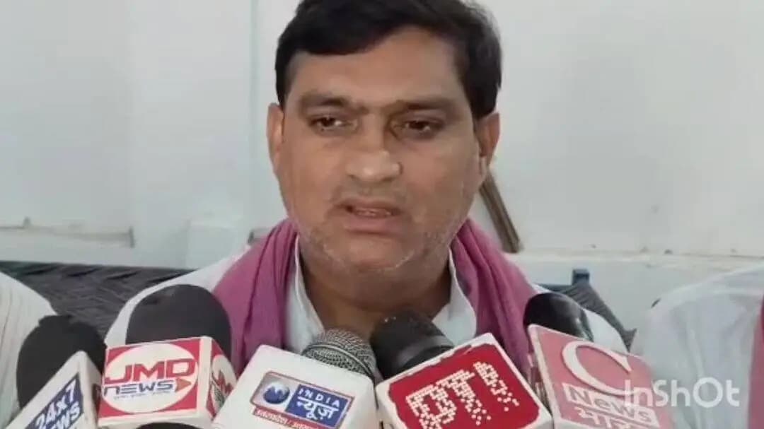 बलिया: पिछड़ों और वंचितों के उत्पीड़न का आरोप, 2027 में सपा सरकार बनने पर हिस्सेदारी का दावा