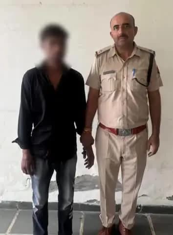बहादुरगढ़: घर से मोबाइल और नगदी चोरी, आरोपी गिरफ्तार