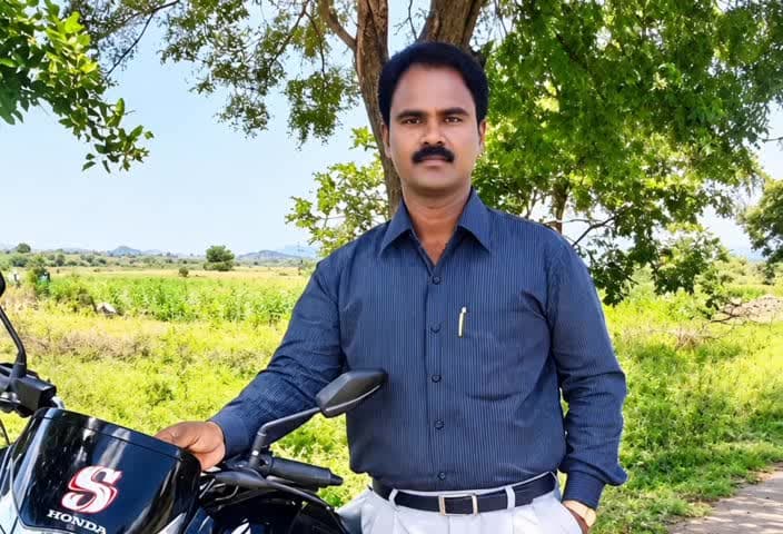 గిద్దలూరు: గిద్దలూరు లోని ఓ ప్రైవేటు పాఠశాలకు చెందిన ప్రధాన ఉపాధ్యాయుడిపై పోక్సో కేసు నమోదు చేసిన పోలీసులు