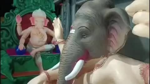 ବିଞ୍ଝାରପୁର: ରାତି ପାହିଲେ ଗଣେଶ ପୂଜା,ଯାଜପୁର ଟାଉନର ବିଭିନ୍ନ ଅଞ୍ଚଳରେ ଶେଷ ସ୍ପର୍ଶ ଦେଲେ କାରିଗର,ଗଣେଶଙ୍କ ମୂର୍ତ୍ତି କିଣିବା ପାଇଁ ଗ୍ରାହକଙ୍କ ଭିଡ଼