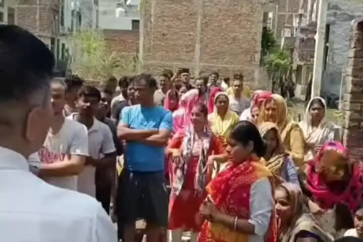 करोल बाग: उत्तराखंड पांच किला कॉलोनी में जलभराव की समस्या का समाधान, पानी का पंप लगवाया