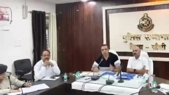 गोपद बनास: कलेक्टर ने पुलिस अधीक्षक कार्यालय स्थित सभागार में आबकारी विभाग की बैठक ली