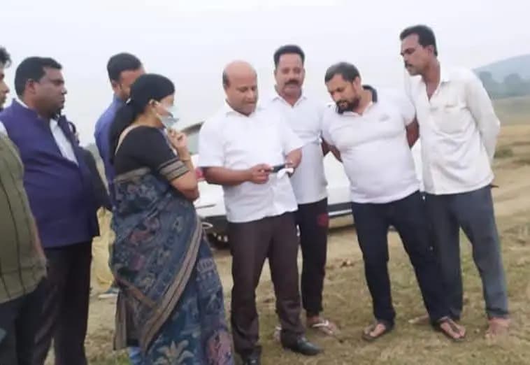 ସୁକିନ୍ଦା: କଣ୍ଟିଗଡିଆର ବଡ଼ ପୋଖରୀ କୁସୁମା କାର୍ଯ୍ୟ ଅଟକିଛି, ନୂତନ ବିଧାୟକ କାହାକୁ ସମ୍ପୂର୍ଣ୍ଣ କରିବେ?