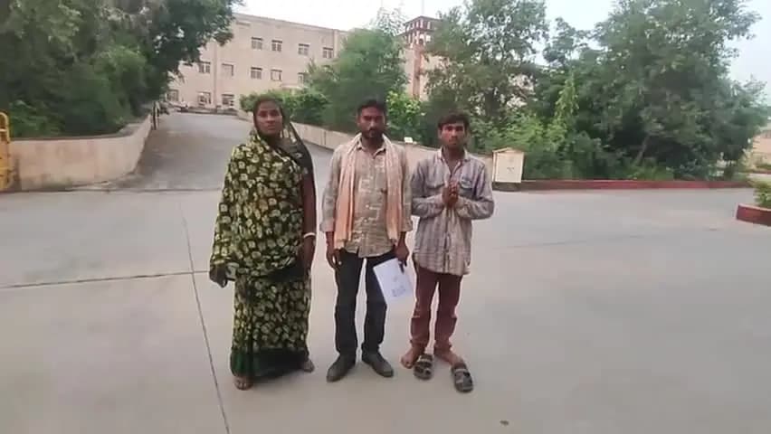 अकलेरा: भालता के बिन्दाखेड़ा में दबंगों द्वारा जमीन पर कब्जा करने पर पीड़ित ने मिनी सचिवालय में जिला कलेक्टर को ज्ञापन दिया
