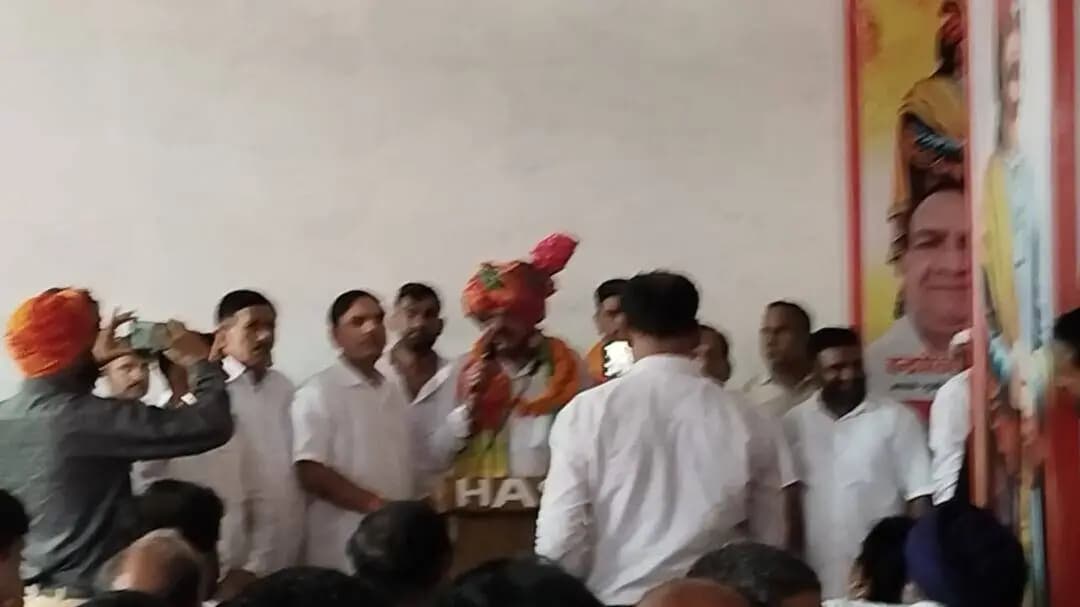 चौंधरी अर्जुन सिंह गुर्जर पूर्व विधायक जगाधरी का लक्सर में गुर्जर सम्राट मिहिर भोज जयंती पर किया गया स्वागत।