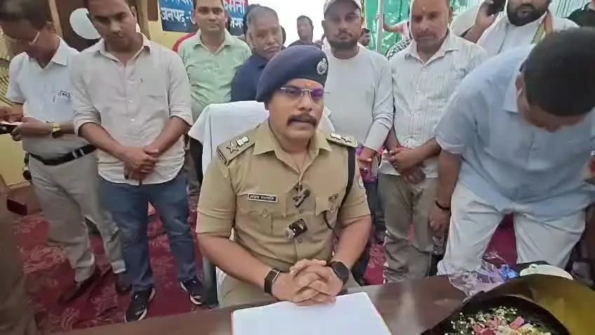 खटीमा: नानकमत्ता के नानकसागर डैम पार बिसोटा में नवीन पुलिस चौकी का शुभारंभ, SSP अजय गणपति ने अपराध और नशा तस्करी पर ध्यान दिया