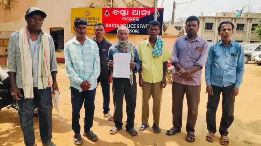 ବସ୍ତା: ପଣ୍ଡୁରୁଙ୍ଗି ଗ୍ରାମରେ ପ୍ରତିମୁର୍ତ୍ତି ଭାଙ୍ଗିଦେଲେ ଦୁର୍ବୃତ,ଥାନା ପହଞ୍ଚିଲେ ଗ୍ରାମବାସୀ