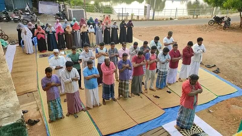 திருவண்ணாமலை: மேலப்பாளையத்தில் மழை வேண்டி 500 பேர் திரண்டு சிறப்புத் தொழுகை
