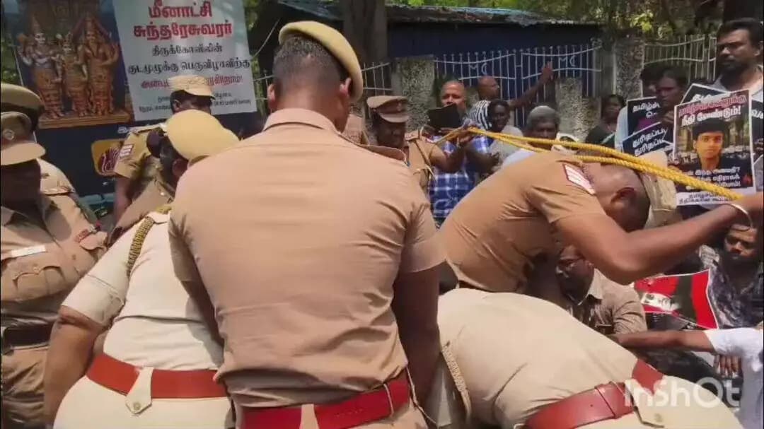 மதுரை தெற்கு: பள்ளி மாணவன் மர்ம சாவு விவகாரம் வழக்கை சிபிசிஐடிக்கு மாற்ற வலியுறுத்தி போராட்டம்- போராட்டக்காரர்களை கைது செய்த போலீசார்