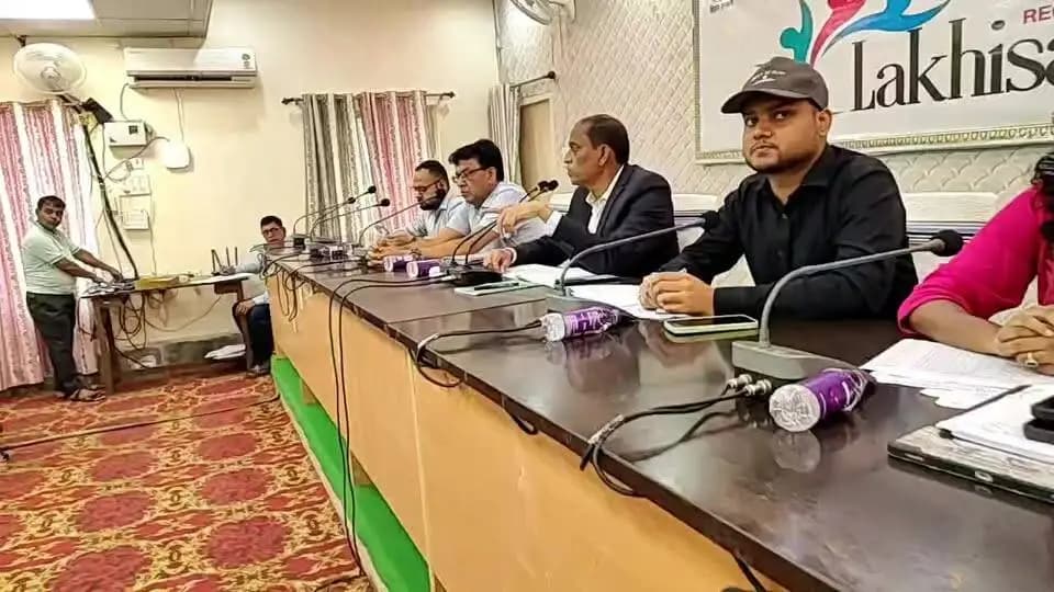 जिला पदाधिकारी, लखीसराय श्री शैलेंद्र कुमार की अध्यक्षता में जिला स्तरीय समन्वय समिति की बैठक