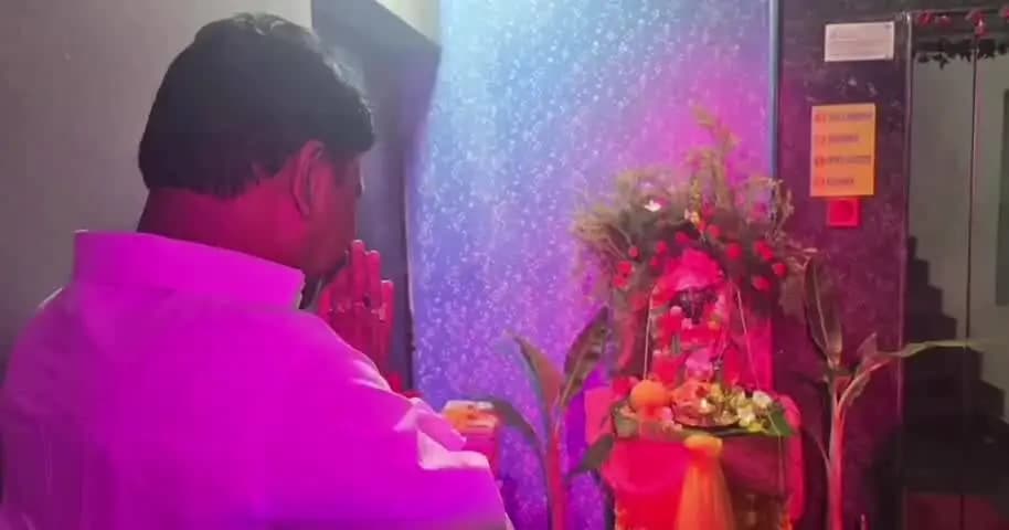 ବାଲେଶ୍ବର ସଦର: ବିଜେପି ନେତା ପରମାନନ୍ଦ ମହାପାତ୍ରଙ୍କ ବାସଭବନ ଗଣେଶ ପୂଜା ଉତ୍ସବରେ ଯୋଗଦେଲେ ସାଂସଦ,ବିଧାୟକ