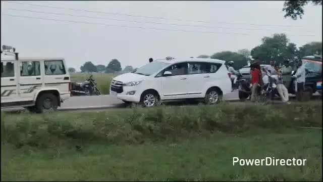 राजापुर: पहाड़ी के अशोह गांव में भाजपा नेता के प्लॉट में विस्फोट और मानव अंग मिलने के मामले में एसपी ने किया निरीक्षण
