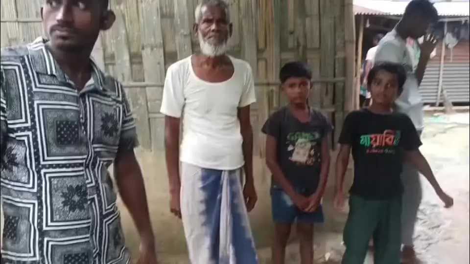 নগাঁও: ৰাঙলুত পুনৰ গৰু চোৰৰ উপদ্ৰৱ: দৰিদ্ৰ আব্দুল কাদিৰৰ গোহালী খালী কৰি নিলে দুটাকৈ গৰু