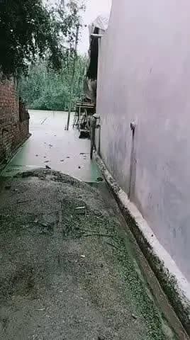 जिला बदायूं तहसील दातागंज 117 विधानसभा ग्राम मेहतपुर का मामला है जहां लोगों के लिए निकलने के लिए बहुत बड़ी दिक्कत हो यह