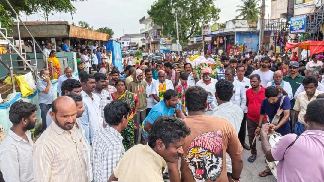 తరిగొప్పుల: కల్లుగీత కార్మిక సంఘం మాజీ అధ్యక్షుడి కుమారుడు రవి మృతి