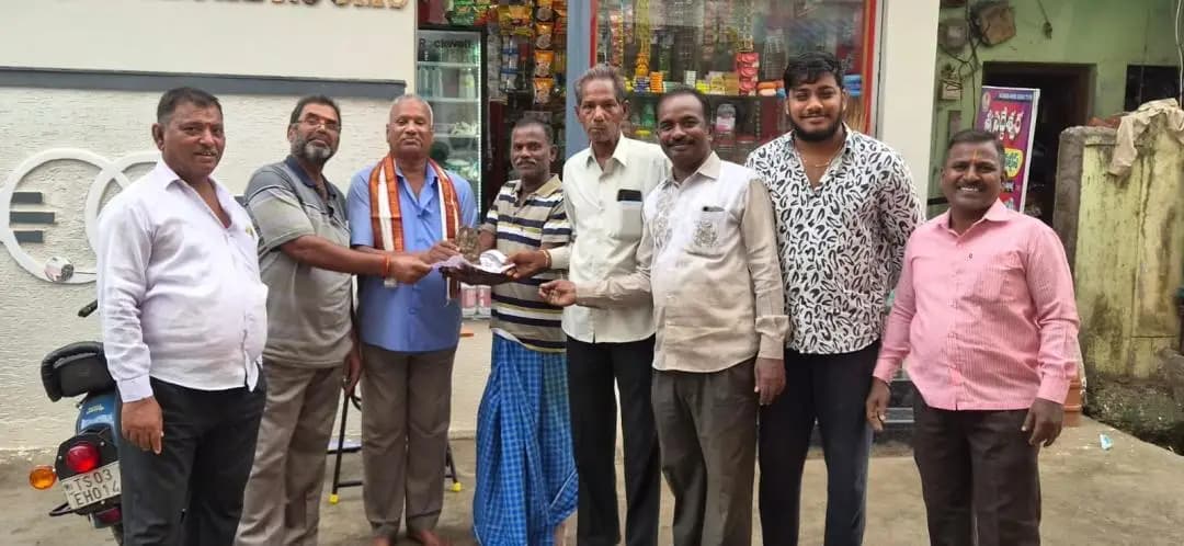 జనగాం: పర్యావరణహితంగా వినాయక చవితి: ఉచితంగా మట్టి వినాయక విగ్రహాల పంపిణీ