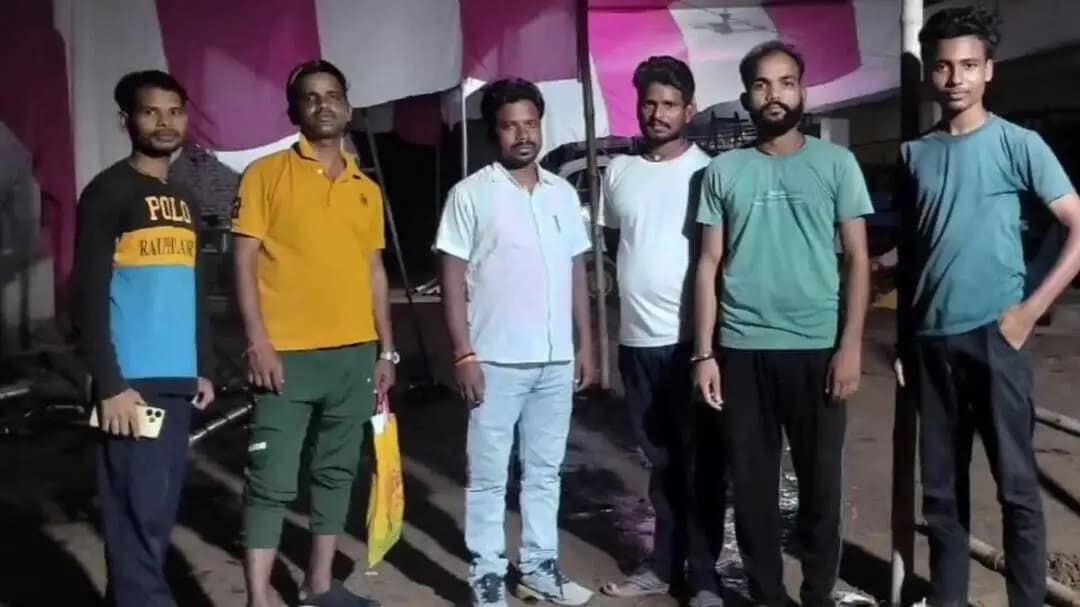 प्रतापपुर: योगियारा में दुर्गा पूजा को लेकर बैठक, मुकेश गुप्ता बने अध्यक्ष