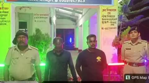 आज़मनगर: पुलिस ने मोटरसाइकिल सवार 2 तस्करों को लगभग 4 लीटर विदेशी शराब के साथ गिरफ्तार कर जेल भेजा