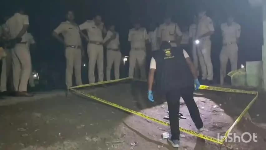 उदाकिशुनगंज: नरदह पंचायत के मुखिया प्रतिनिधि बिक्की मेहता की अपराधियों ने ताबड़तोड़ गोली मारकर हत्या कर दी