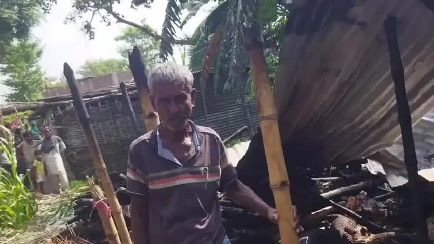 बरूराज मोतीपुर: जसौली पंचायत के वार्ड 12, थतिया गांव में देर रात आग, एक घर जला, लाखों की संपत्ति खाक