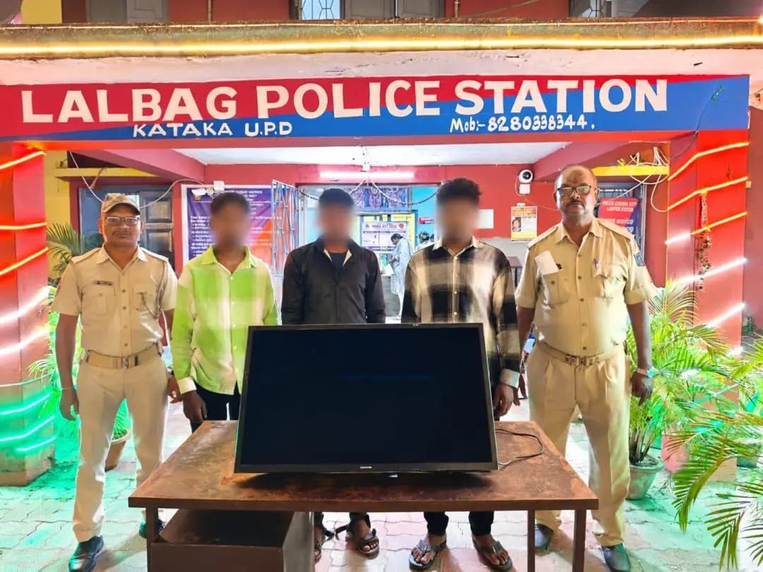 କଟକ ପୌରାଞ୍ଚଳ: ଡଗରପଡ଼ାରେ ବଡ଼ ଡକାୟତି: ୩ ଗିରଫ, ଟିଭି ଜବତ