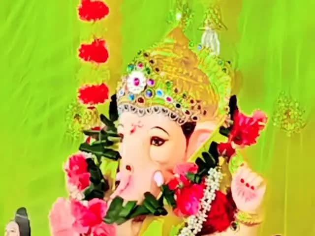 सक्ती: सक्ती के ऑफिसर्स कॉलोनी स्थित राधाकृष्ण मंदिर में गणेशोत्सव की धूम