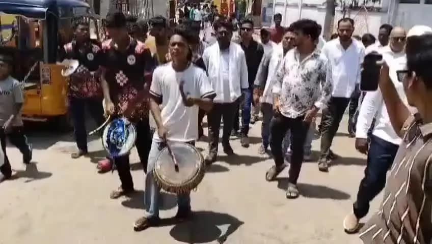 ଗୁଣୁପୁର: ସ୍ଥାନୀୟ ଗାନ୍ଧିନଗର ରେ ଦୁର୍ଗାପୂଜା ନିମନ୍ତେ ଶୁଭଖୁଣ୍ଟି ସ୍ଥାପନ, ଯୋଗଦେଲେ ବିଧାୟକ, ପୁର୍ବତନ ବିଧାୟକ ଓ ପୂର୍ବତନ ମନ୍ତ୍ରୀ