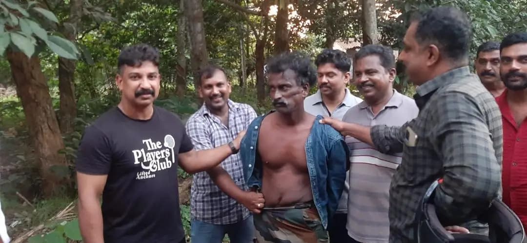 തിരുവനന്തപുരം: ബാലരാമപുരത്ത് സ്ത്രീയെ പീഡിപ്പിക്കാൻ ശ്രമിച്ച ഗുണ്ടയെ പൊലീസ് പിടികൂടി