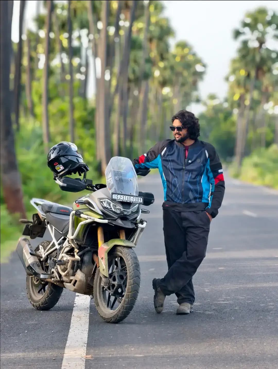 Neja, Khambhat 🥰 One of the most Beautiful Road Of Gujarat, I rode with my TVS Apache RTX, Amazing Experience
#gujjurider #neja #nejakhambhat #nature #travel