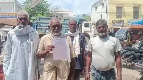 राठ: सैदपुर गांव के पास तेज रफ्तार कार की टक्कर से बाइक सवार पीआरडी जवान और मजदूर युवक की हुई मौत, मचा कोहराम