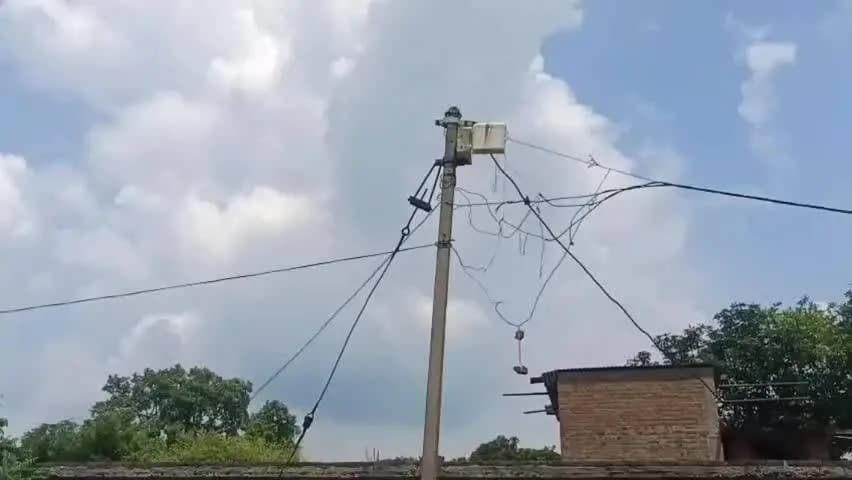 सक्ती: सक्ती जिले के ग्राम कटौद के भाटापारा में करंट की चपेट में आने से बुजुर्ग किसान की हुई मौत