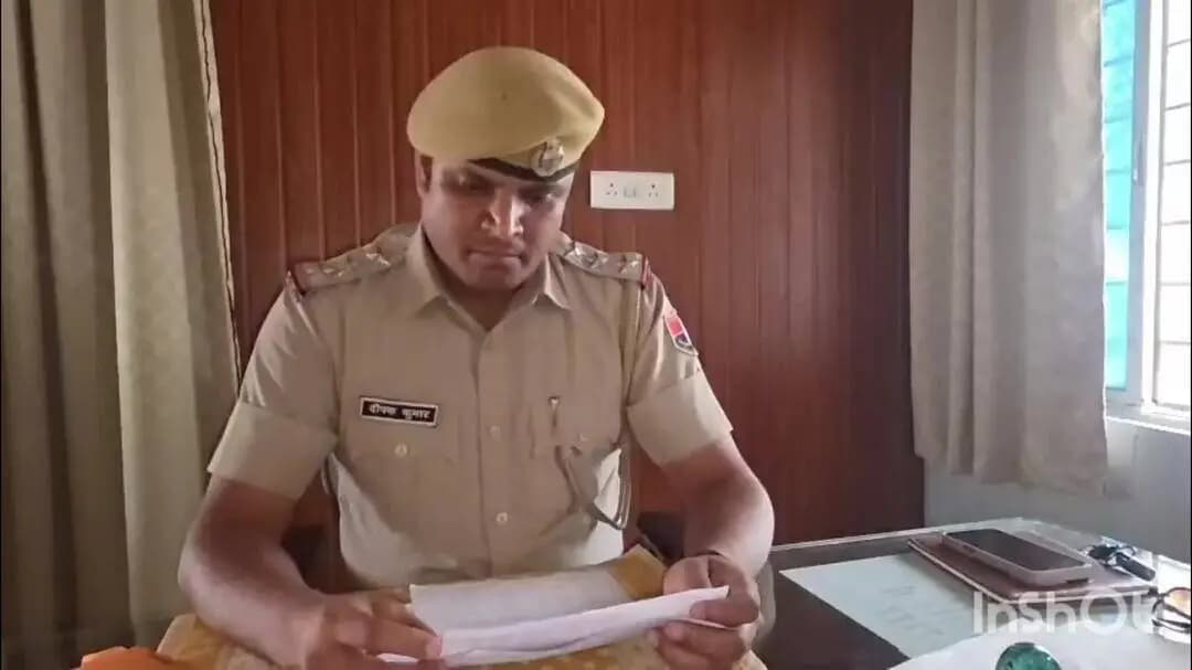 अरनोद: दलोट में 13 ट्रांसफॉर्मर से तांबा और ऑयल चोरी के मामले में वांछित आरोपी गिरफ्तार, 96 किलो कॉपर वायर बरामद